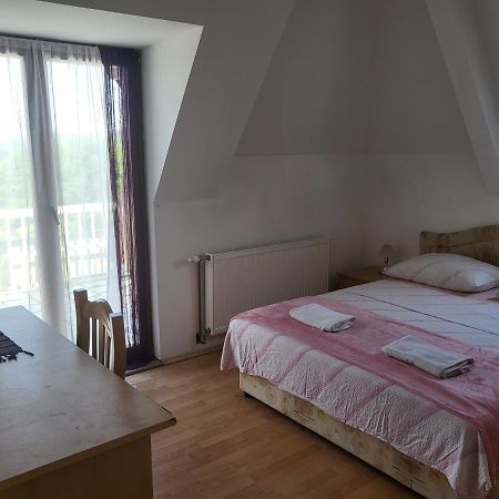 Pansion Brod Bed & Breakfast Ngoại thất bức ảnh