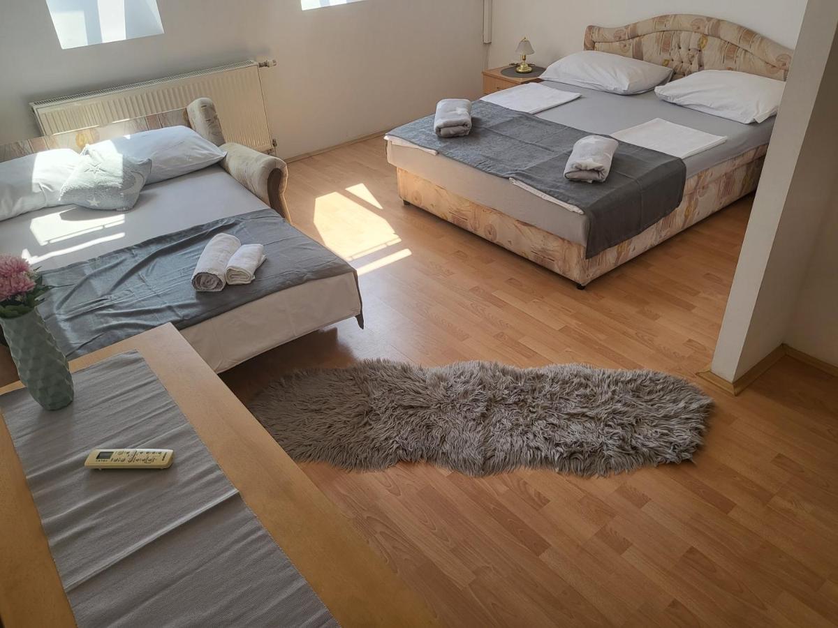 Pansion Brod Bed & Breakfast Ngoại thất bức ảnh